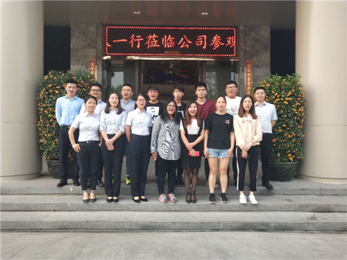 安华卫浴：感动365 服务不分线上线下