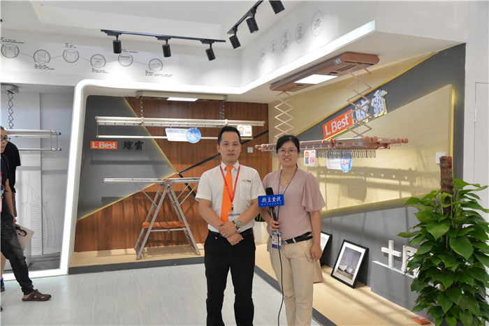 太”撩”人了！晾霸上海厨卫展上演语音晾衣黑科技