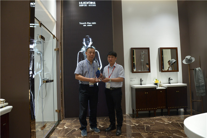 惠达重新定义“整体卫浴 ” 多项黑科技闪耀上海展