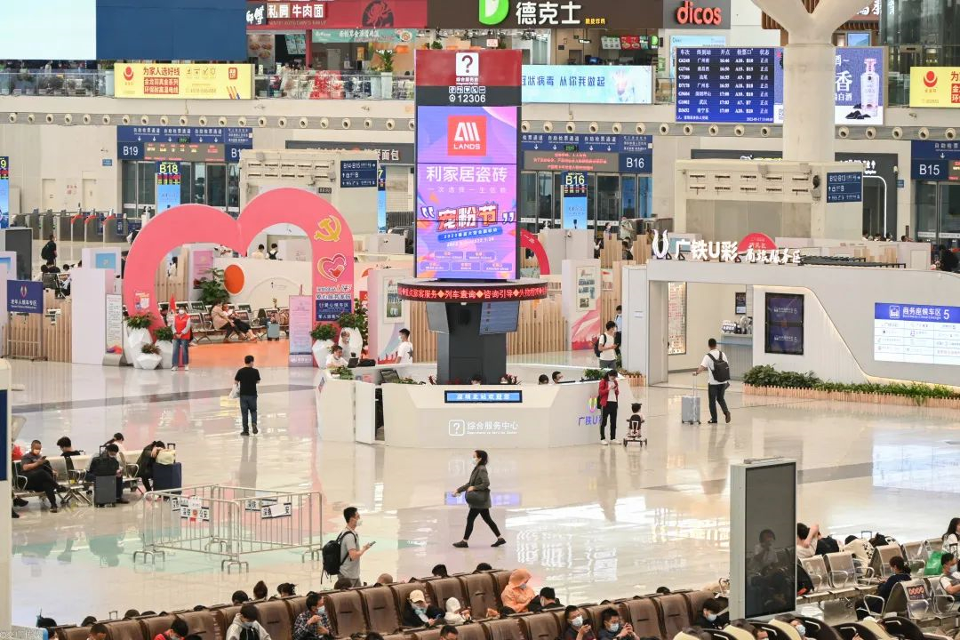 利家居瓷砖 | 广告新支线丨「高铁+地铁」，品牌实力，共同见证