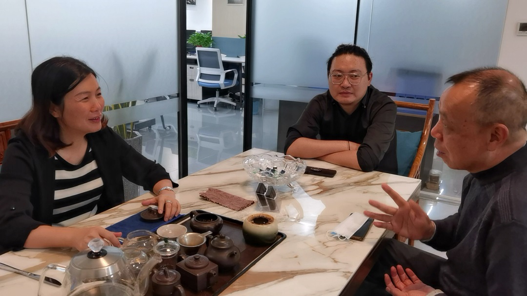 路易摩登家居总经理冼润英：石墨烯大健康产业未来可期