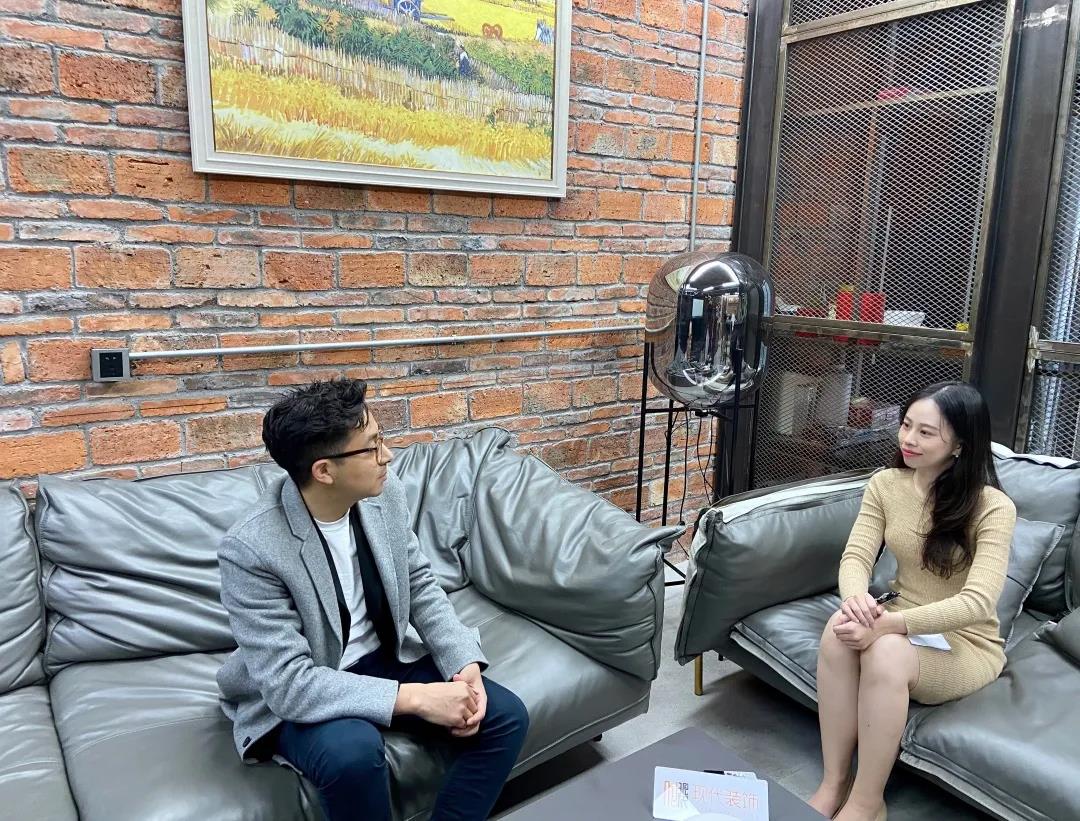 专访90+轻潮现代砖创始人周荣标：用设计开启“现代砖”的轻潮美学