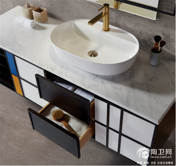 新品首发：心海伽蓝蒙德里安系列风靡北京展195.png