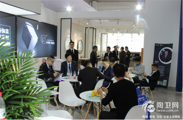 直击北京展 心海伽蓝揭秘全卫定制新风向361.png
