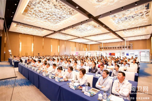 （配图）嘿，科技！九牧智能浴室变身私人健康管家654.png