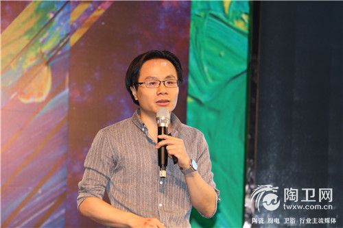 蒙诺设计总经理 陈效东 先生做分享.jpg