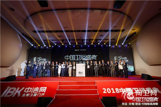 书刊首发.jpg