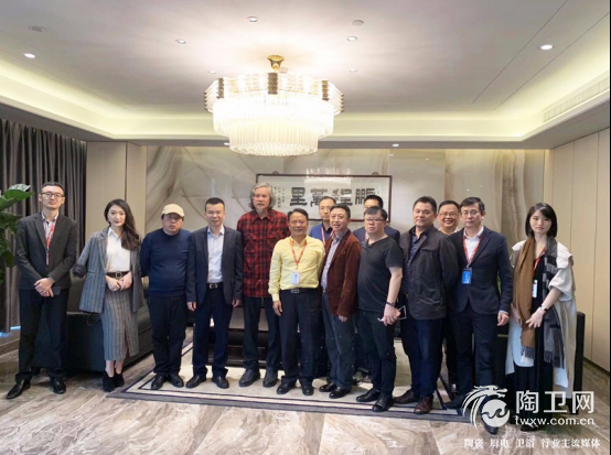 品牌快讯丨中国家装教父余静赣及余工大家居一行做客东鹏265.png