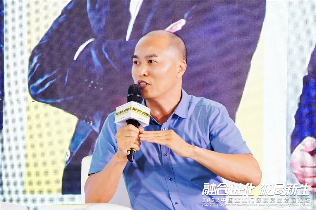 轩尼斯门窗副总裁 余家优.jpg