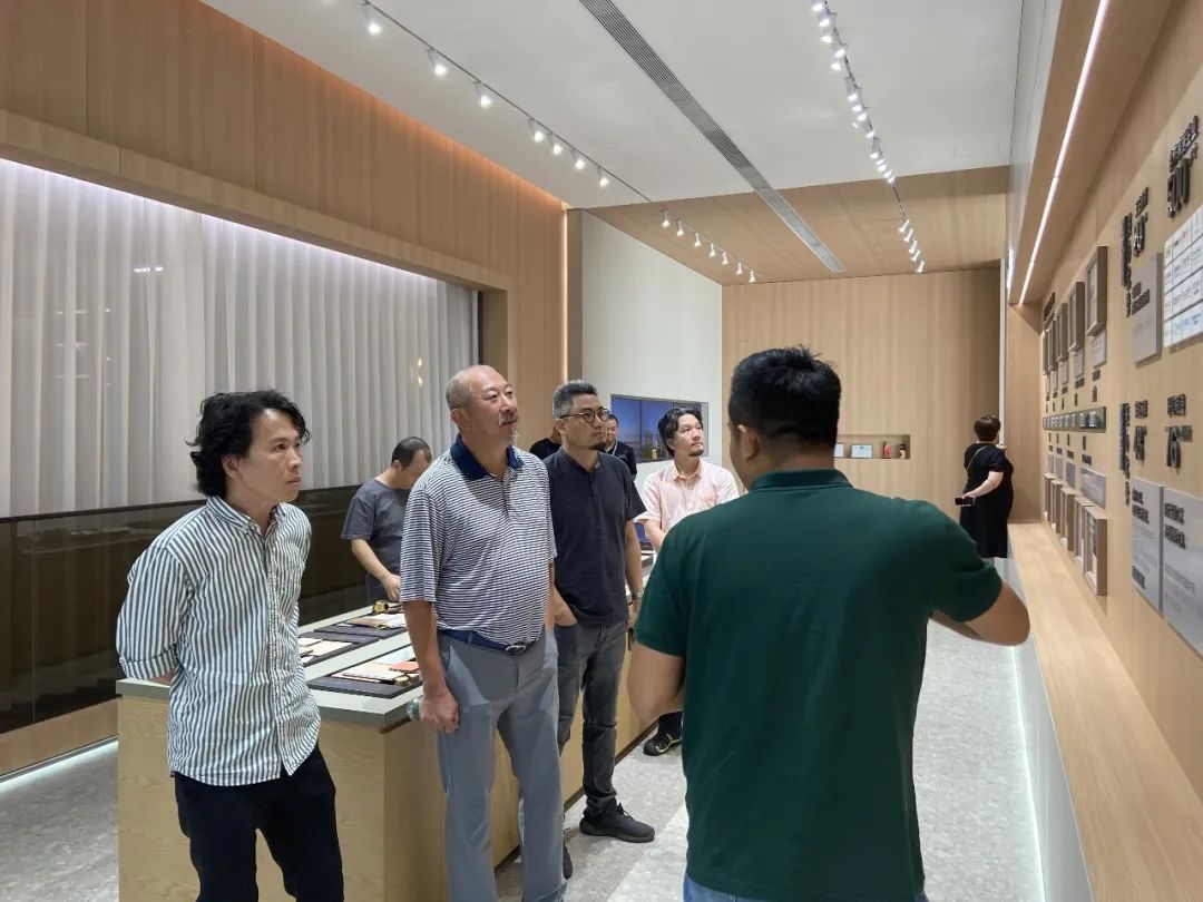 鹰牌陶瓷1.jpg